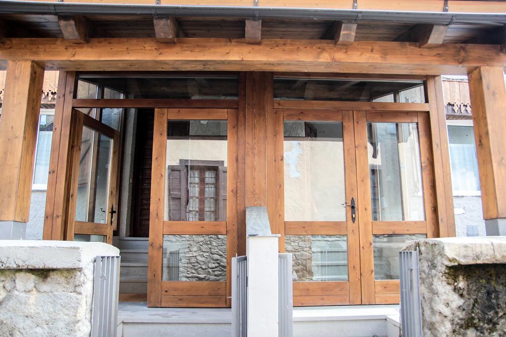 Apartamentos Snoe Mont Romies Salardú Zimmer foto